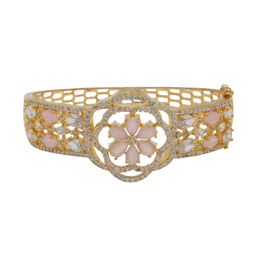 Gold Plated Bracelet with Exquisite Flower Pattern